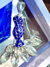 Lade das Bild in den Galerie-Viewer, Zeta Phi Beta Finer Woman Pendant Brooch - Simply Dovely